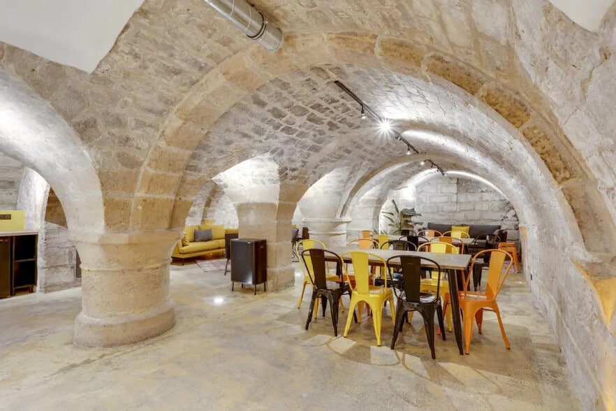 36 Rue Quincampoix, Paris à louer - Photo de l’immeuble – Image 2 sur 12