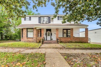 Plus de détails pour 817 College St, Columbus, MS - Logement à vendre