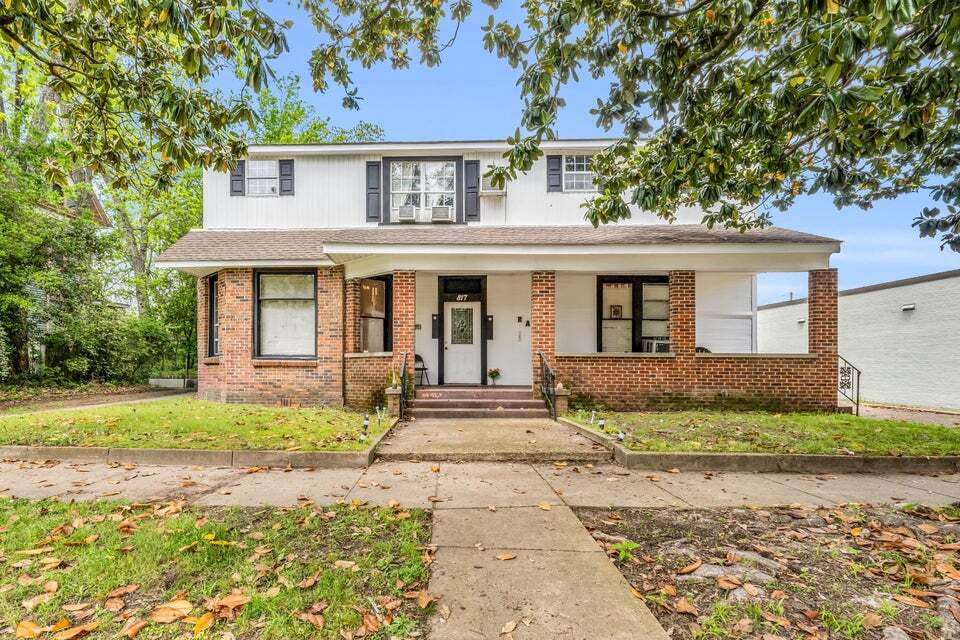817 College St, Columbus, MS à vendre Photo principale– Image 1 sur 24