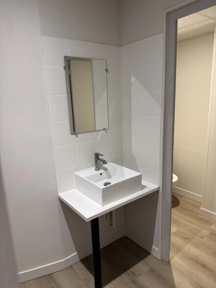 1 Rue D'Enghien, Bordeaux à louer - Photo de l’immeuble – Image 3 sur 10