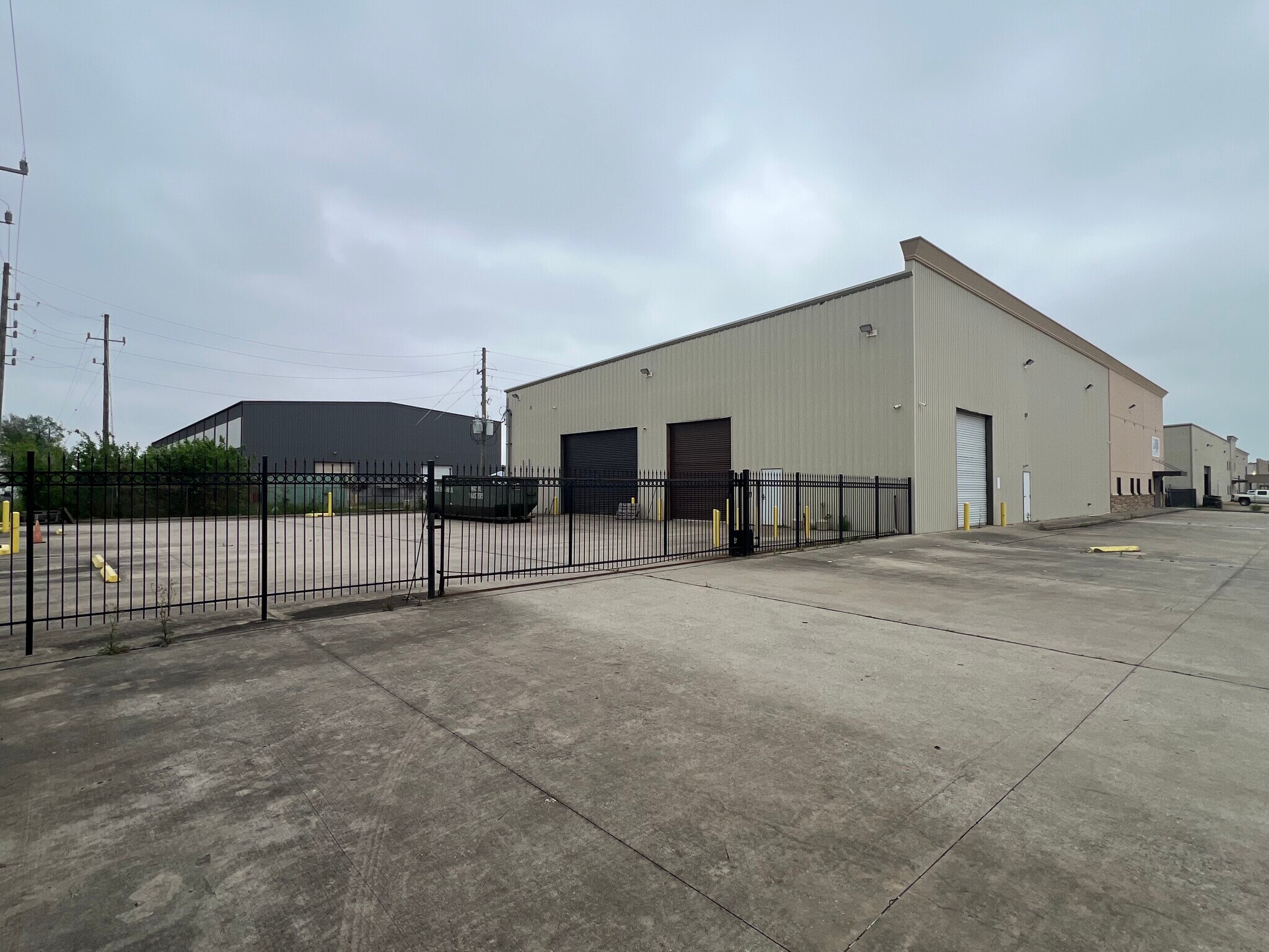 11050 W Little York Rd, Houston, TX à vendre Photo de l’immeuble– Image 1 sur 34