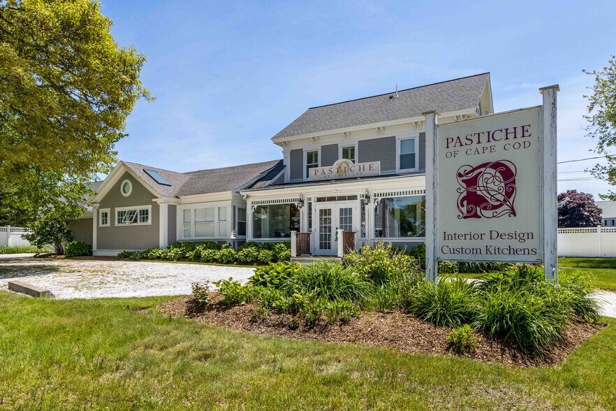 8 South St, Dennis Port, MA à vendre - Photo de l’immeuble – Image 1 sur 16