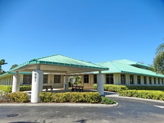 Plus de détails pour 681 Goodlette Rd N, Naples, FL - Bureau à vendre