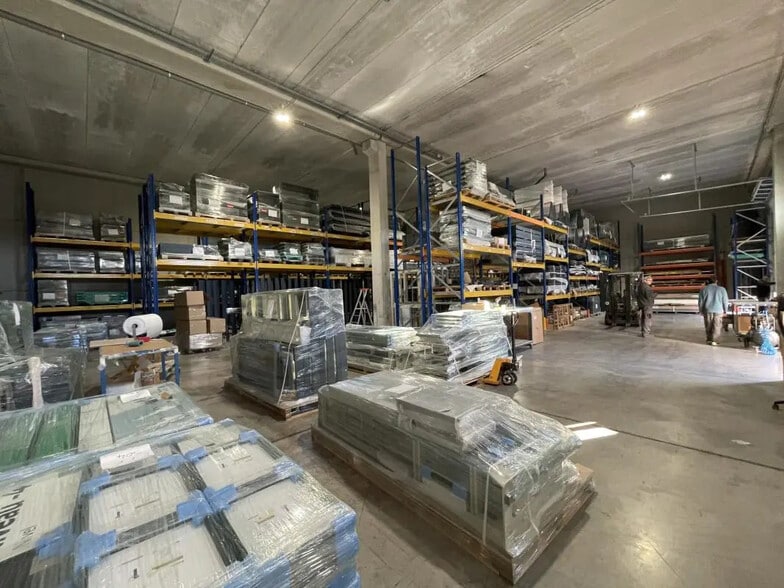 Local d’activités dans Vendargues à louer - Photo de l’immeuble – Image 1 sur 5