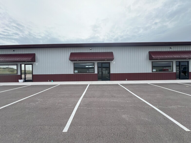 5632 Fargo Ln, Rapid City, SD à louer - Photo de l’immeuble – Image 2 sur 8