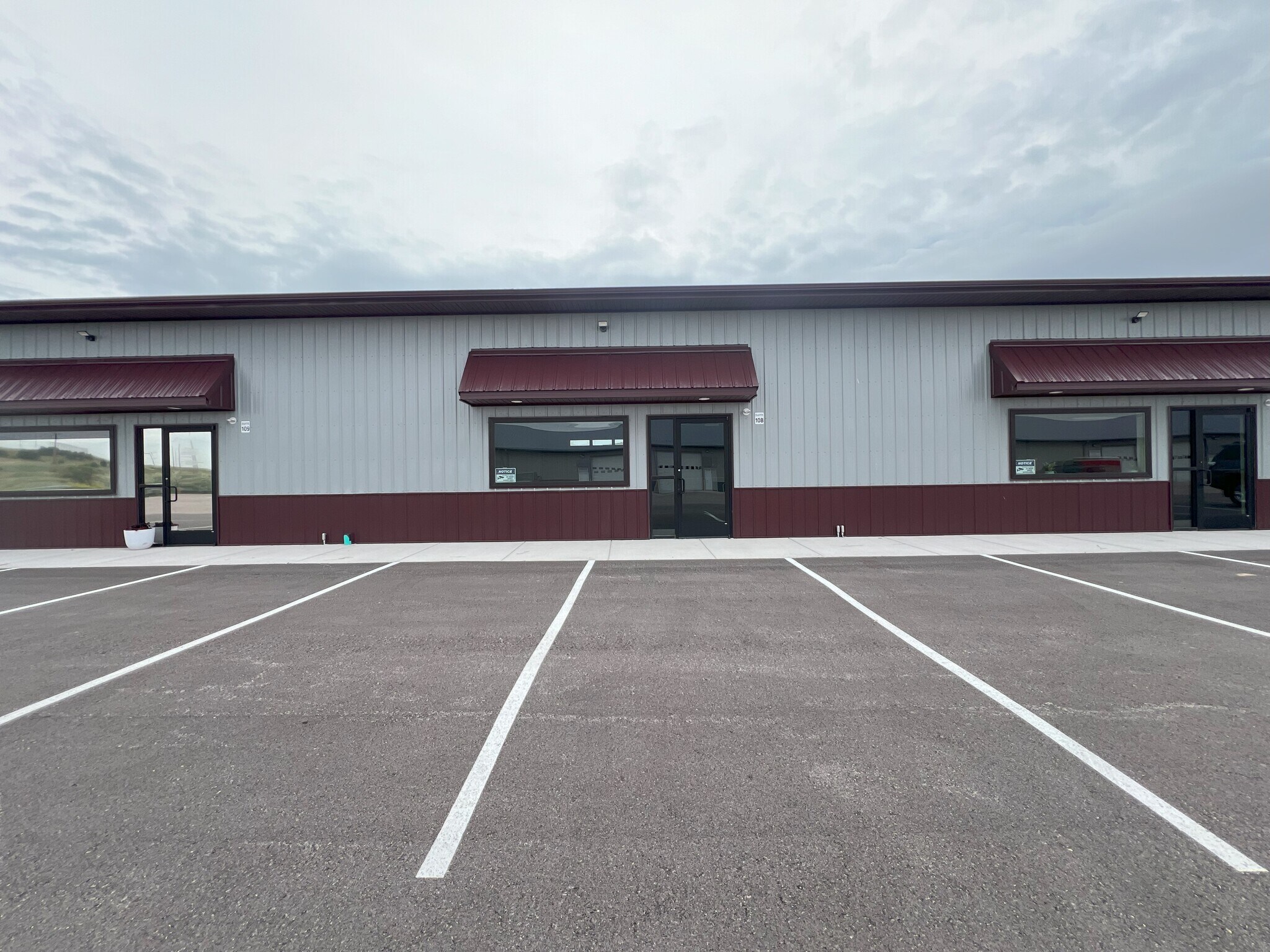 5632 Fargo Ln, Rapid City, SD à louer Photo de l’immeuble– Image 1 sur 8