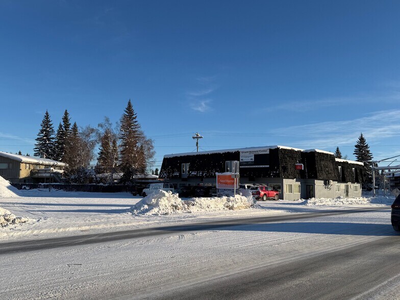 600 3rd St, Fairbanks, AK à louer - Photo principale – Image 1 sur 13