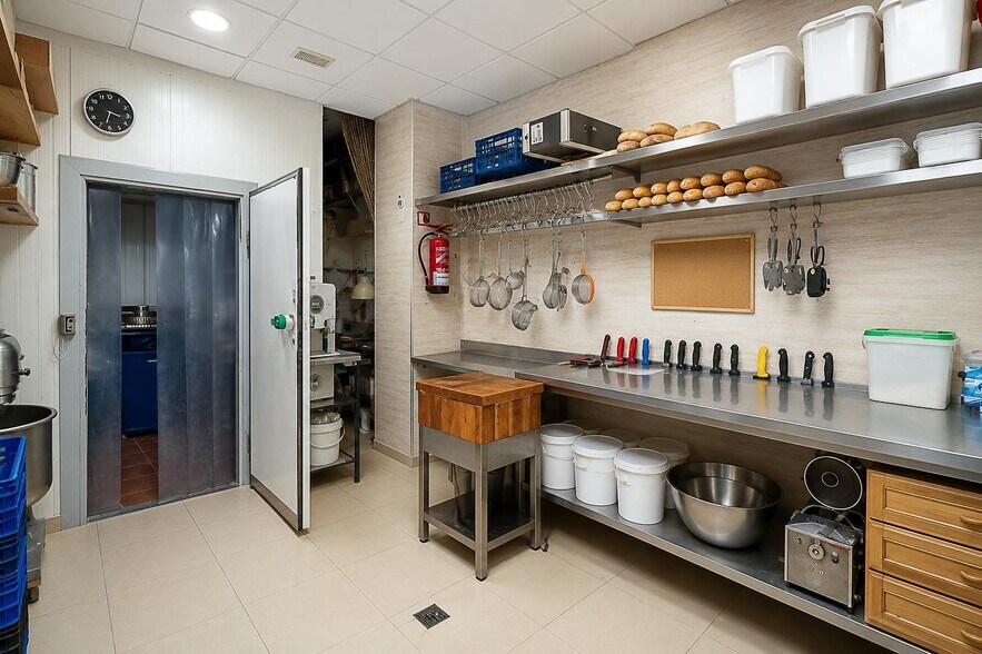 Local commercial dans Orihuela à vendre - Photo de l’immeuble – Image 3 sur 7