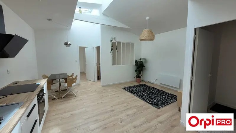 Bureau dans Saint-Brieuc à vendre - Photo intérieure – Image 2 sur 9