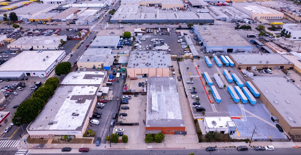 15722 S Broadway, Gardena, CA à vendre - Photo de l’immeuble – Image 3 sur 6