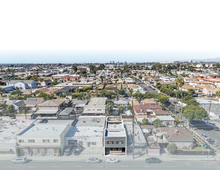 12621 Prairie Ave, Hawthorne, CA à vendre - Photo de l’immeuble – Image 2 sur 12