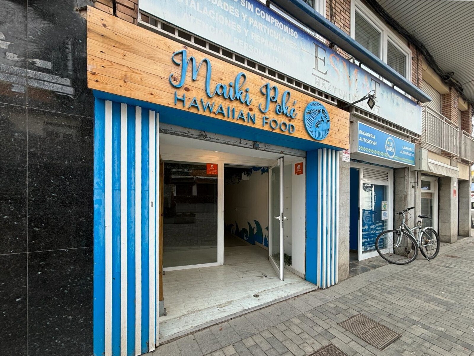 Local commercial dans Castelldefels, Barcelona à louer Photo intérieure– Image 1 sur 12