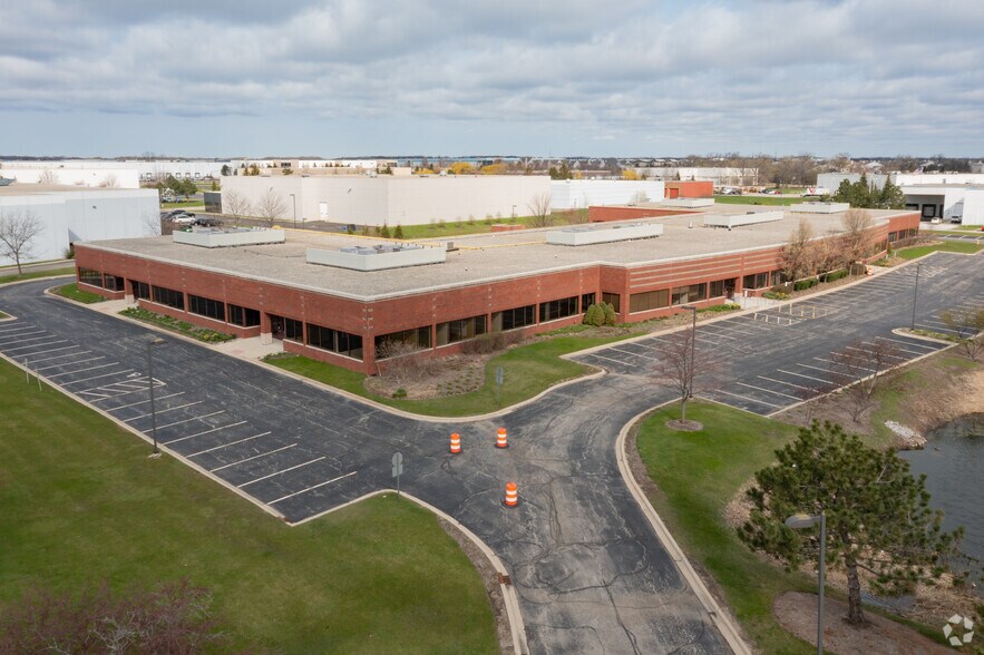 1580-1598 S Lakeside Dr & Bur Wood Dr, Waukegan, IL à louer - Photo de l’immeuble – Image 3 sur 4