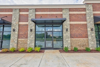 2216 Dr Martin Luther King Blvd, Murfreesboro, TN à louer Photo intérieure– Image 1 sur 3