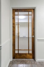 216 E Reynolds Rd, Lexington, KY à louer Photo intérieure– Image 1 sur 16