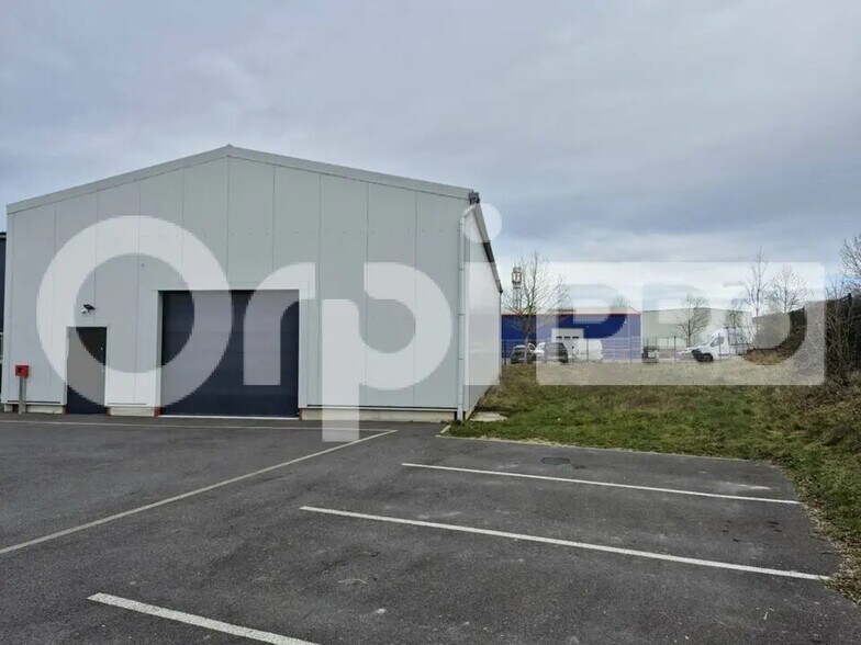 Industriel/Logistique dans Châlons-en-Champagne à louer - Photo de l’immeuble – Image 1 sur 6