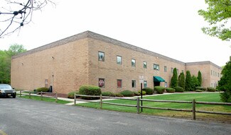 Plus de détails pour 712 Ginesi Dr, Morganville, NJ - Bureau à louer