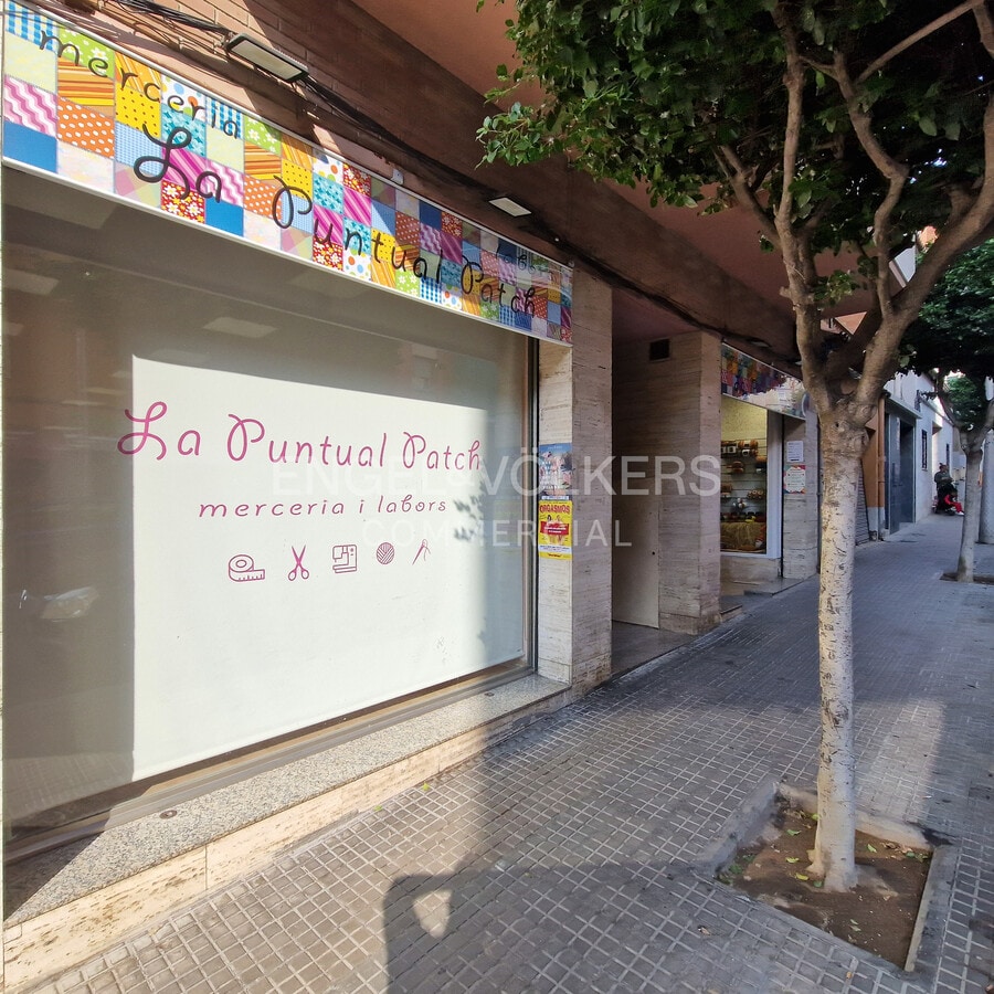 Sant Feliu de Llobregat, BAR 08980 - Lot 1 - - Photo intérieure - Image 2 of 4