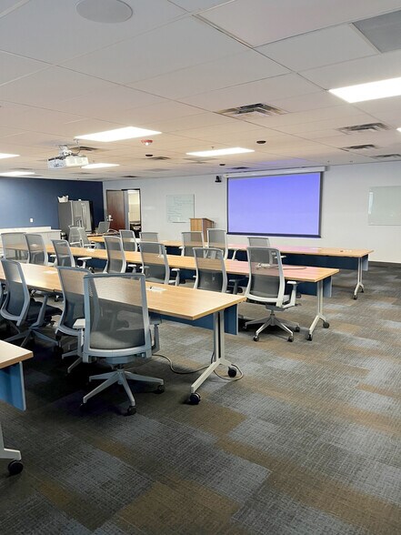 2390 W 104th Ave, Denver, CO à louer - Photo intérieure – Image 3 sur 4