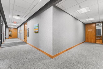 100 Cross Keys Office Park, Fairport, NY à louer Photo intérieure– Image 2 sur 3
