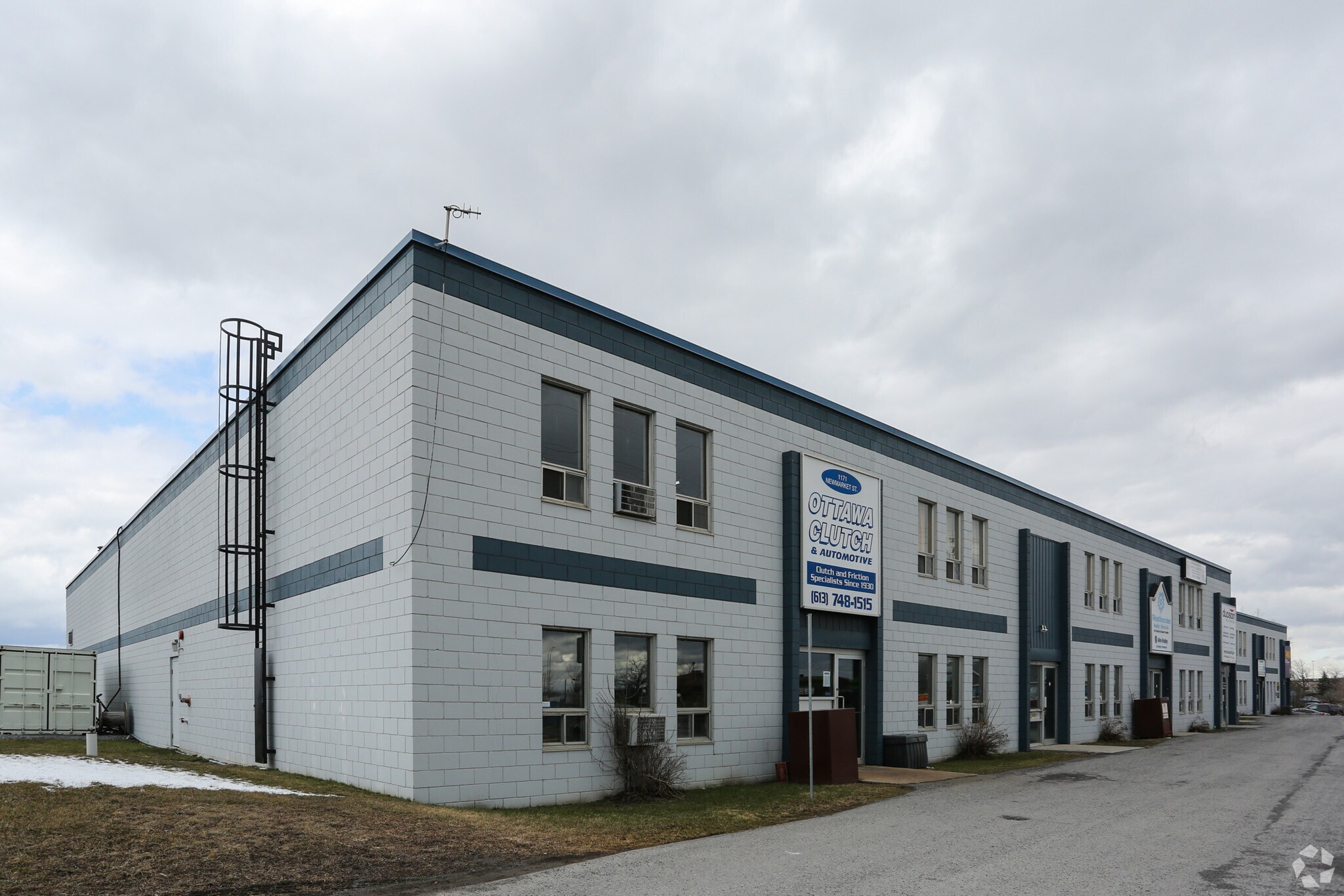 1171-1185 Newmarket St, Ottawa, ON à louer Photo principale– Image 1 sur 9