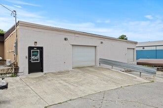 2918-2930 Asbury Rd, Knoxville, TN à louer Photo de l’immeuble– Image 2 sur 5