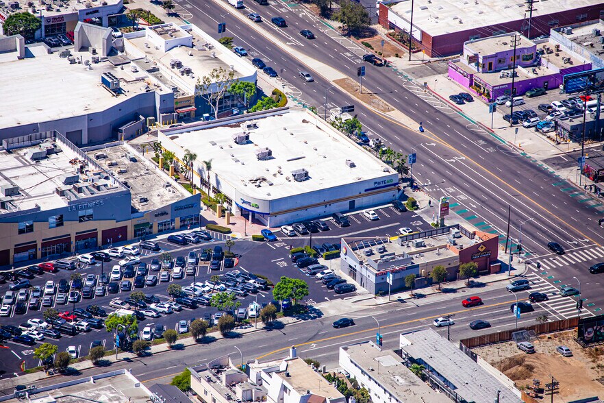 3802 Culver Ctr, Culver City, CA à vendre - Photo de l’immeuble – Image 3 sur 3