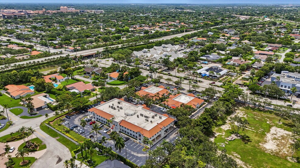 7765 SW 87th Ave, Miami, FL à vendre - Photo de l’immeuble – Image 2 sur 15