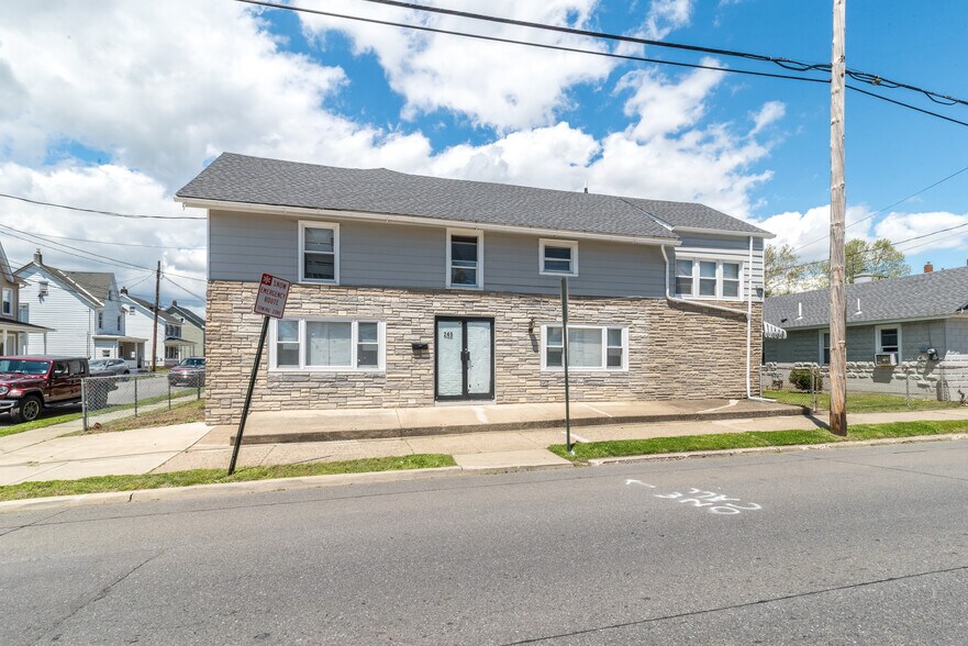 53 Wilson St, Phillipsburg, NJ à vendre - Photo de l’immeuble – Image 2 sur 35