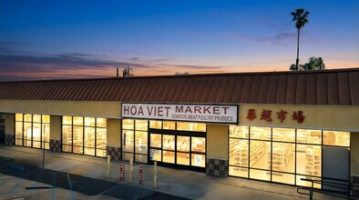 21001-21015 Sherman Way, Canoga Park, CA à louer Photo de l’immeuble– Image 1 sur 48