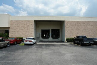 Plus de détails pour 5040 Tampa West Blvd, Tampa, FL - Industriel/Logistique à vendre