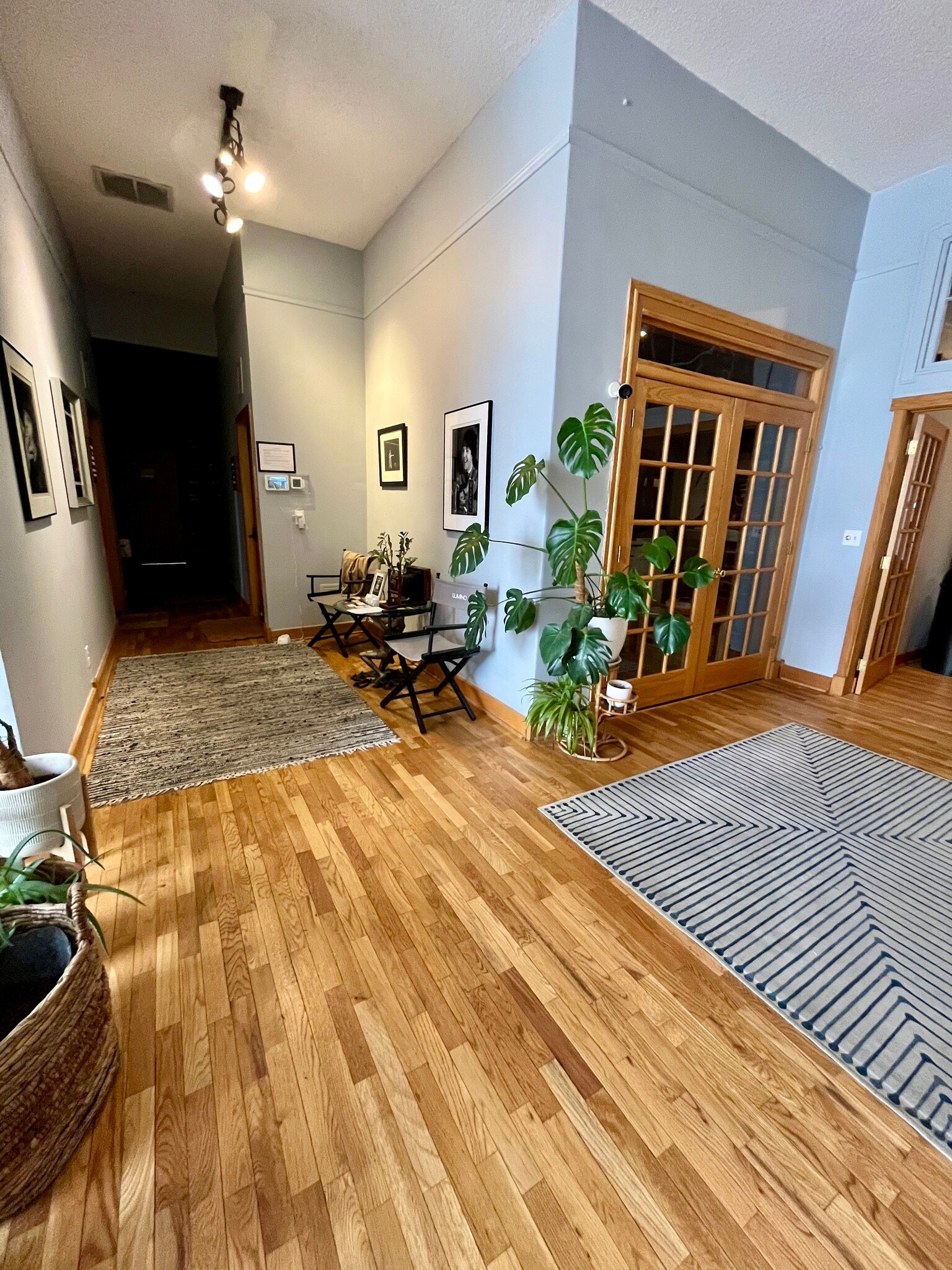 1828 Jefferson St NE, Minneapolis, MN à louer Photo intérieure– Image 1 sur 4