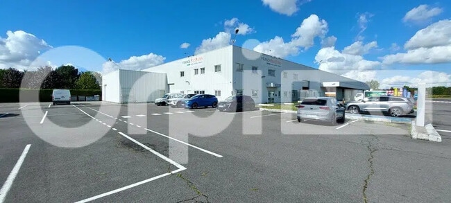 Plus de détails pour Local d'activités à louer