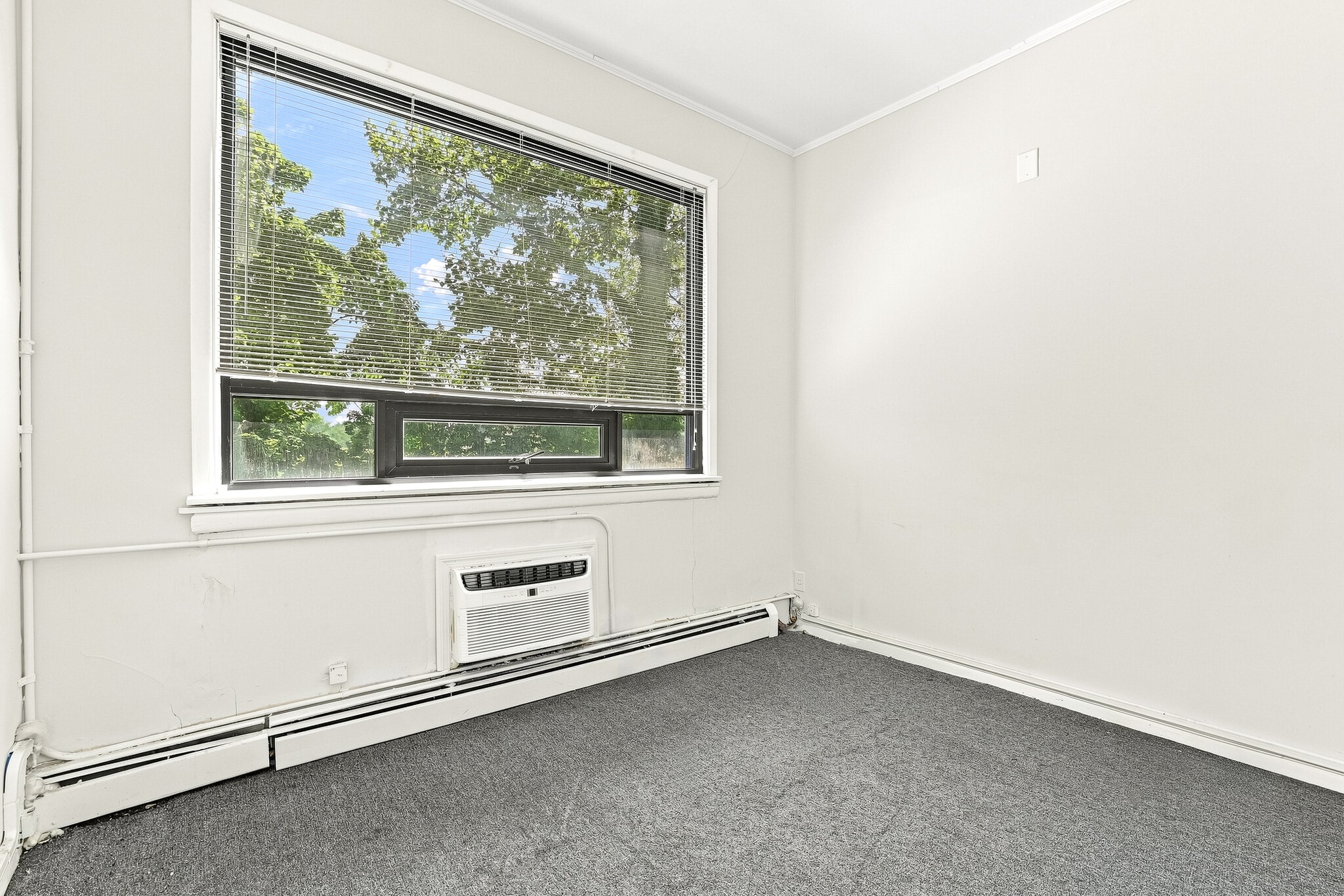 92 S Central Ave, Hartsdale, NY à louer Photo intérieure– Image 1 sur 23