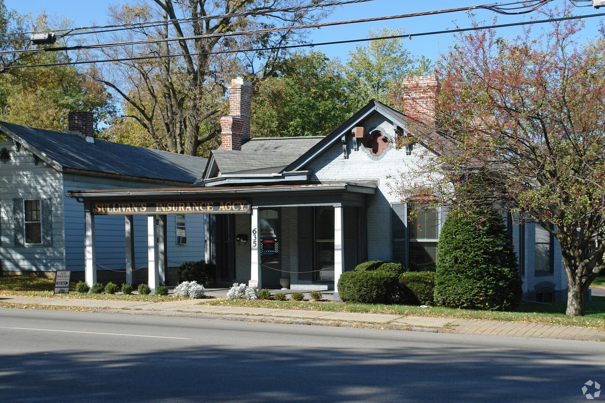 635 N Broadway, Lexington, KY à louer Photo principale– Image 1 sur 12