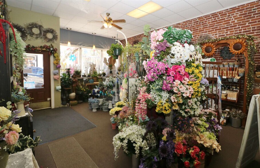 10 Exchange St, Gorham, NH à louer - Photo de l’immeuble – Image 3 sur 5