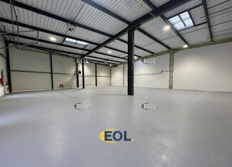 Plus de détails pour Local d'activités à louer
