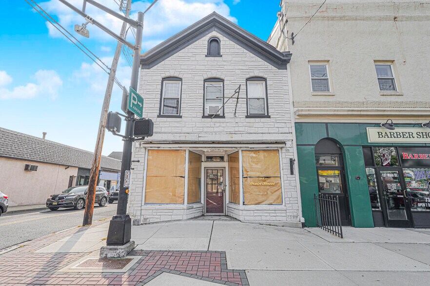 135 Main St, Matawan, NJ à louer - Photo de l’immeuble – Image 2 sur 18
