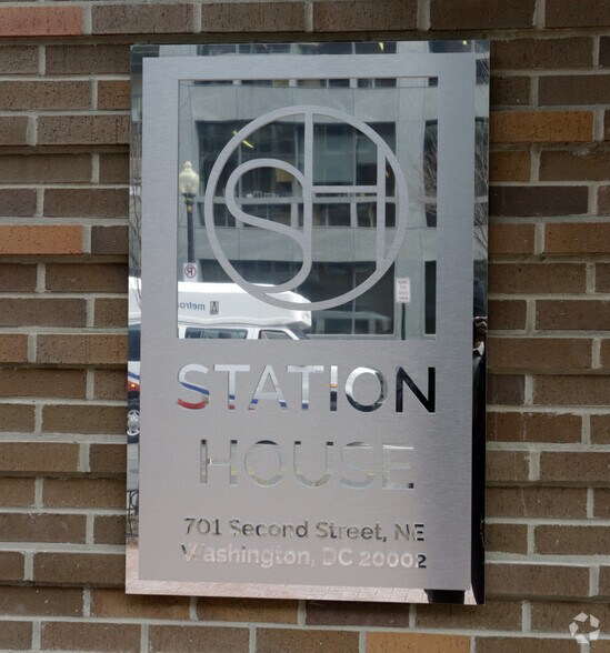 701 2nd St NE, Washington, DC à louer - Photo de l’immeuble – Image 2 sur 155