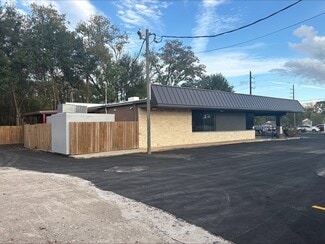 Plus de détails pour 1000 W Main St, Tomball, TX - Local commercial à louer