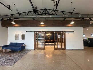 Plus de détails pour 1352 E Wilson St, Madison, WI - Industriel/Logistique à vendre