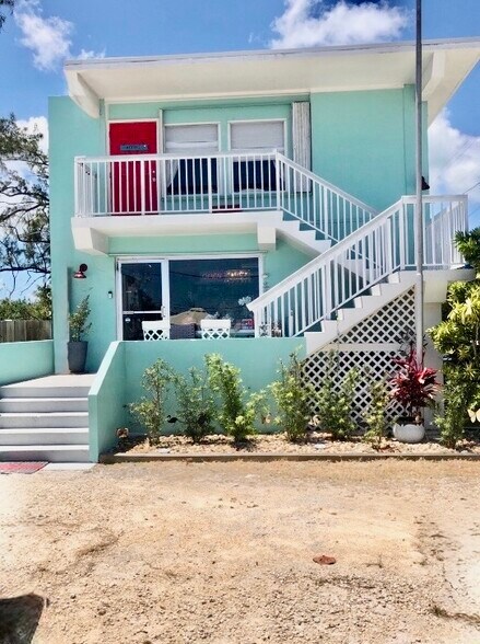 74450 Overseas Hwy, Islamorada, FL à vendre - Photo principale – Image 1 sur 6