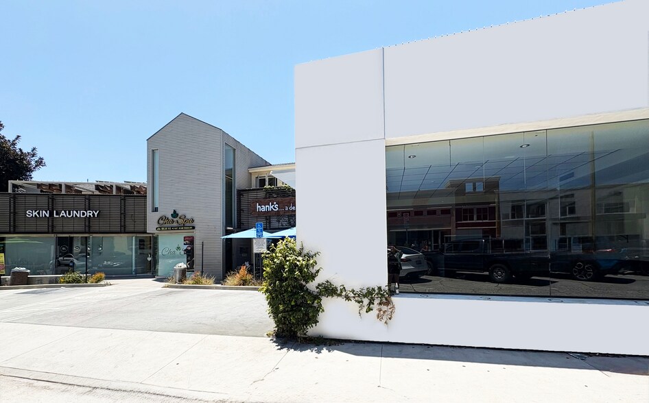 11723-11733 Barrington Ct, Los Angeles, CA à louer - Photo de l’immeuble – Image 2 sur 11