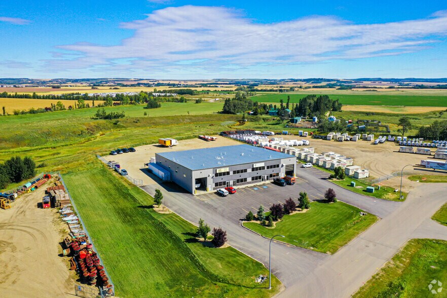 236 Clearview Dr, Red Deer County, AB à vendre - Aérien – Image 3 sur 3