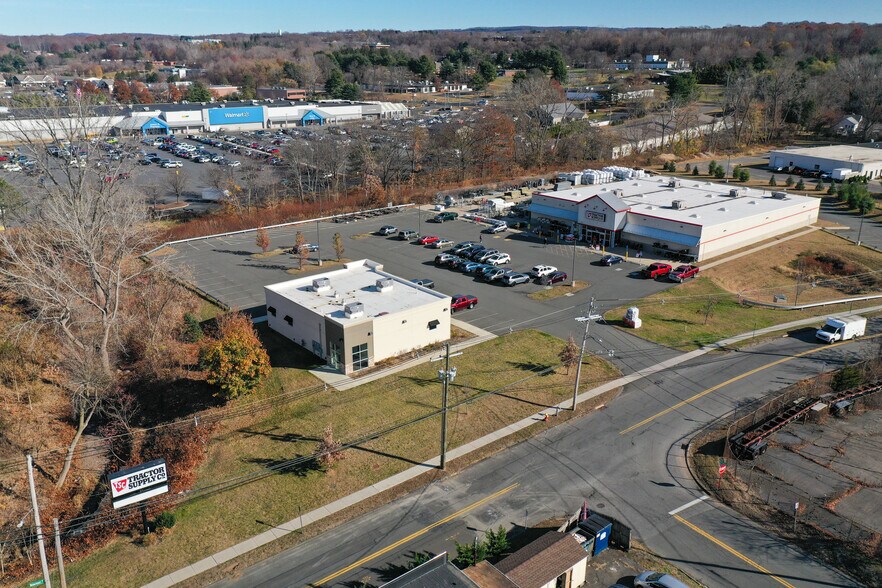 800 N Colony Rd, Wallingford, CT à vendre - Photo de l’immeuble – Image 2 sur 14