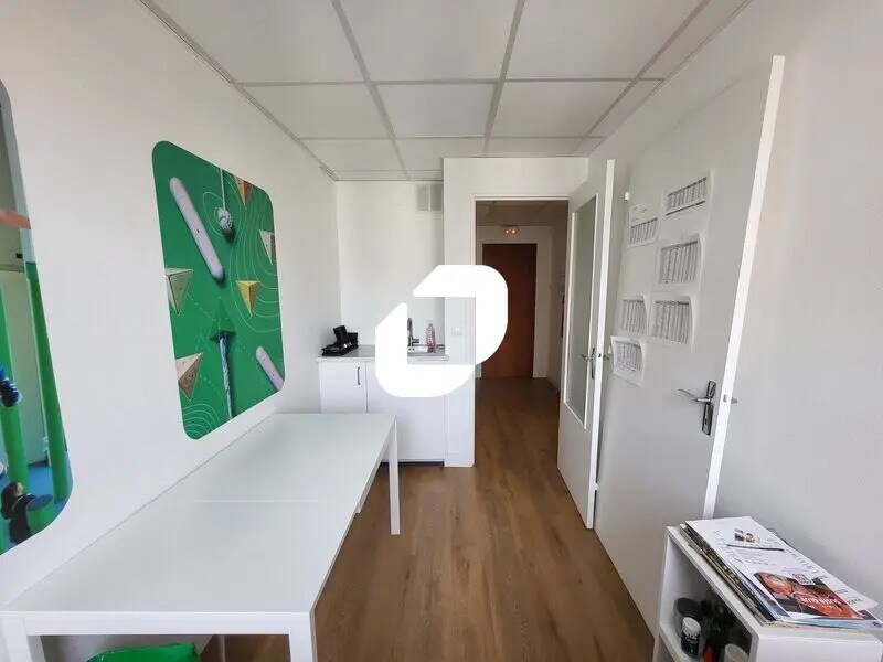 Bureau dans Versailles à louer Photo intérieure– Image 1 sur 10