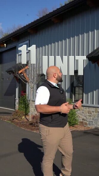 29 Moody Rd, Enfield, CT à louer - Vidéo sur l’annonce professionnelle – Image 2 sur 13