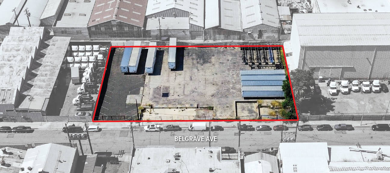 2075 Belgrave Ave, Huntington Park, CA à louer Photo de l’immeuble– Image 1 sur 3