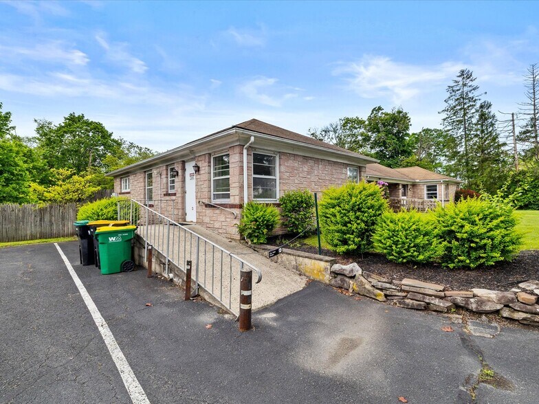 1830 Route 209, Brodheadsville, PA à vendre - Photo de l’immeuble – Image 2 sur 50