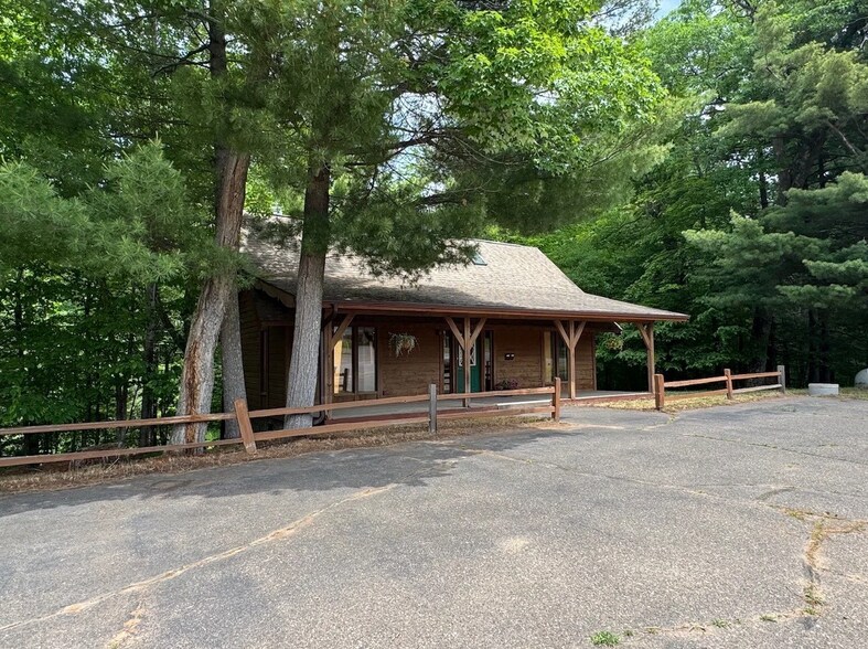 2380 County Road A, Spooner, WI à vendre - Photo de l’immeuble – Image 3 sur 16